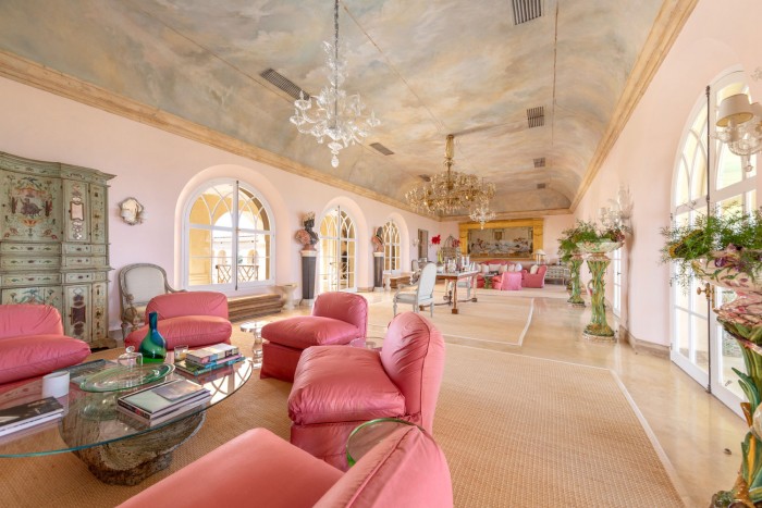 Őrületes pénzért lehetsz egy rockisten szomszédja 6