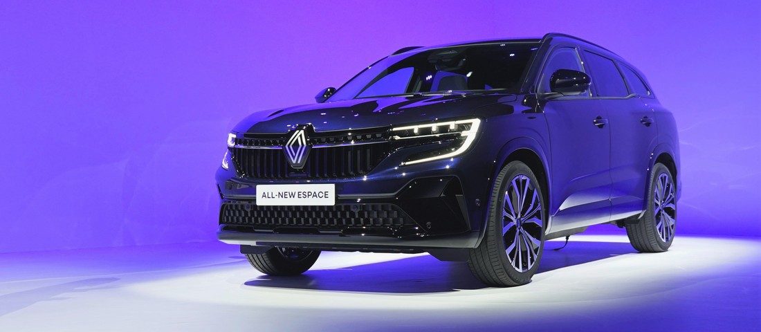 Divatmodellé alakult a Renault legendás autója