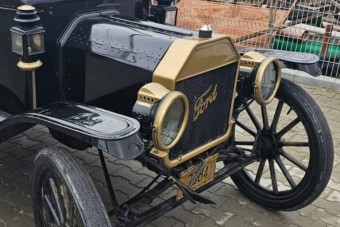 Mindenkinek leesett az álla, amikor egy Ford T modellel állítottak be ellenőrzésre Romániában