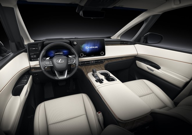 Olyan prémiumautó jön Európába, mint még soha 13