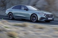 Új Mercedes-Benz E-osztály: plusz pénzért mindent is tud 65