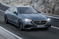 Új Mercedes-Benz E-osztály: plusz pénzért mindent is tud 72