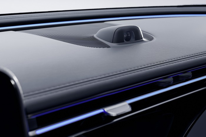 Új Mercedes-Benz E-osztály: plusz pénzért mindent is tud 15