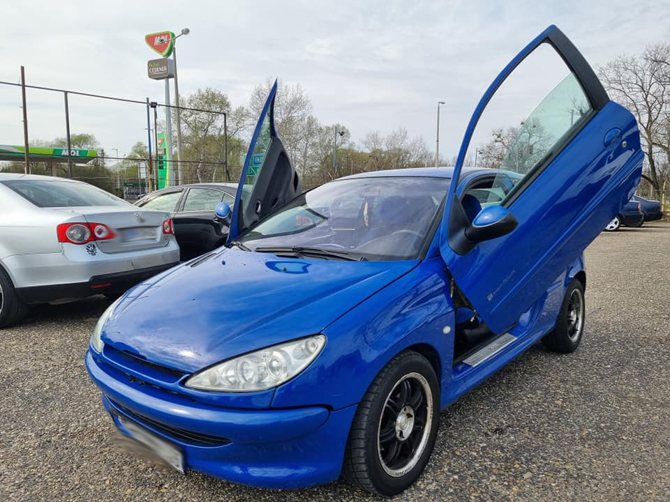 A nap hirdetése: “nem tudom, a motor-váltó tuningolt-e, de szerintem igen” 2