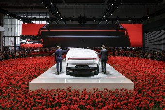 Dobsz egy hátast, ha meglátod, mi hiányzik erről az új autóról