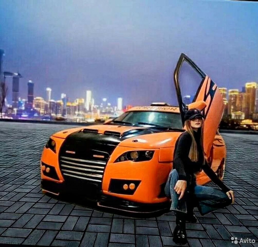 Csinos hölgy telefonszámával együtt árulják a szörnyeteggé tuningolt Ladát 2