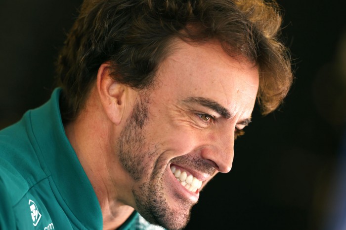 F1: Verstappen káoszt, Alonso hibákat jósol 3