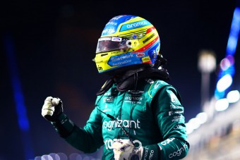 F1: Alonso meggondolta magát, nem szabadulunk tőle