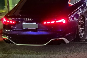 Az még a kisebb gond, hogy 235-tel kapták el az audist