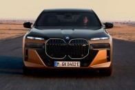 Nincs ennél erősebb, gyorsabb elektromos BMW 60