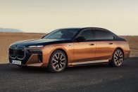 Nincs ennél erősebb, gyorsabb elektromos BMW 59