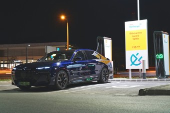 Nincs elég töltőoszlop Magyarországon. Vajon lesz-e több?