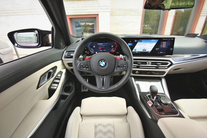 Atipikus BMW érkezett Magyarországra 14