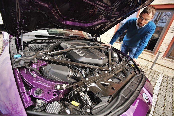 Atipikus BMW érkezett Magyarországra 9