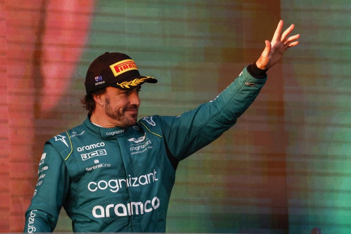 F1: Szakított a barátnőjével Alonso
