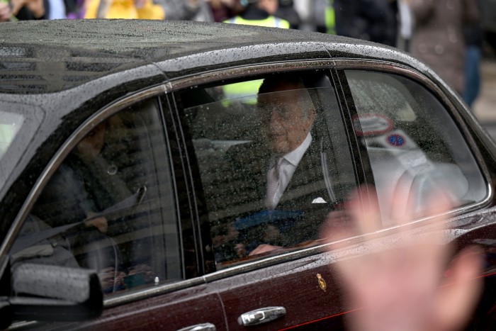 Felfoghatatlan, mekkora értéket képviselnek a királyi család autói