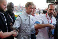 F1: Brad Pitt is autóba ül a Brit Nagydíjon 2