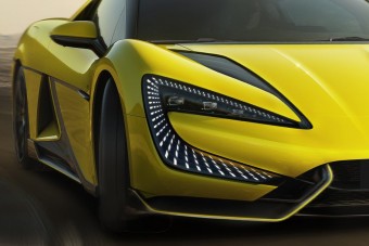 Három kerék is elég volna ennek a sportkocsinak