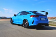 Ez vaku volt, vagy villám? Nem, az új Honda Civic Type R! 44