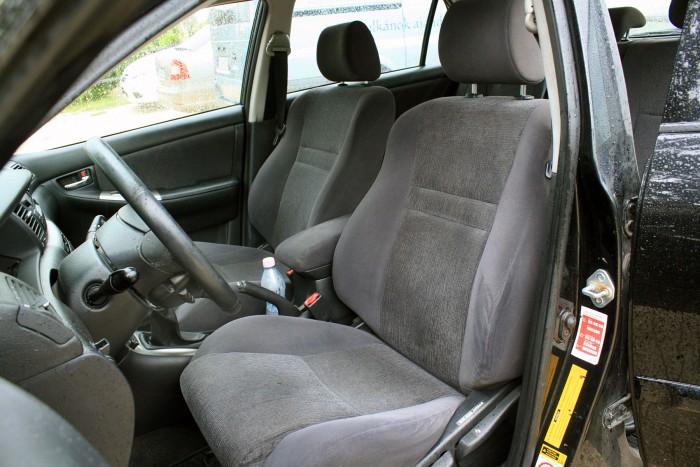 Milliókat vitt el egy hazai Toyota Corolla 13