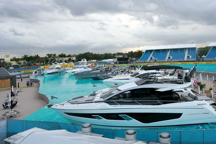 Kiröhögték a kamuluxust, itt a válasz 2 | Vezess Kiröhögték a kamuluxust, itt a válasz 2