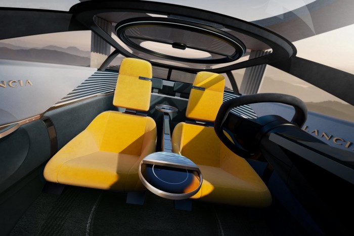 Patinás olasz autómárka ébredhet fel a kómából 12