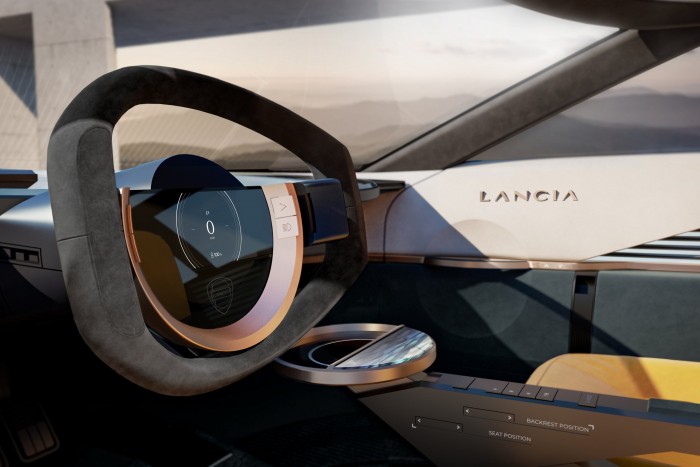 Patinás olasz autómárka ébredhet fel a kómából 16