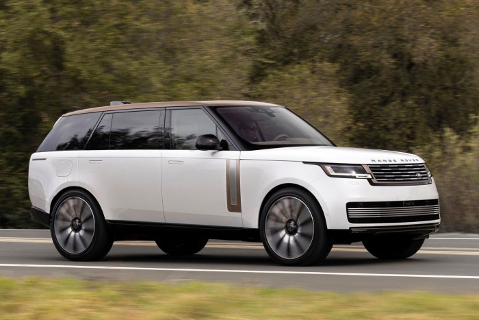 Ezek most a legdrágább új autók itthon 12