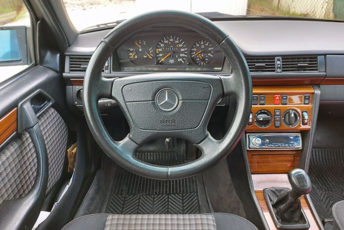 Mindig baj van egy olcsó használt autóval? 11