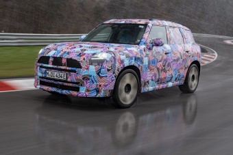 Kicsit tágasabb, sokkal erősebb lesz az új Mini Countryman