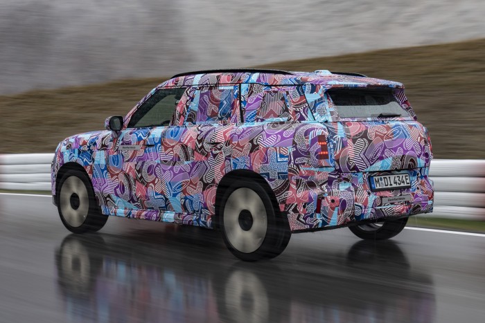 Kicsit tágasabb, sokkal erősebb lesz az új Mini Countryman 7