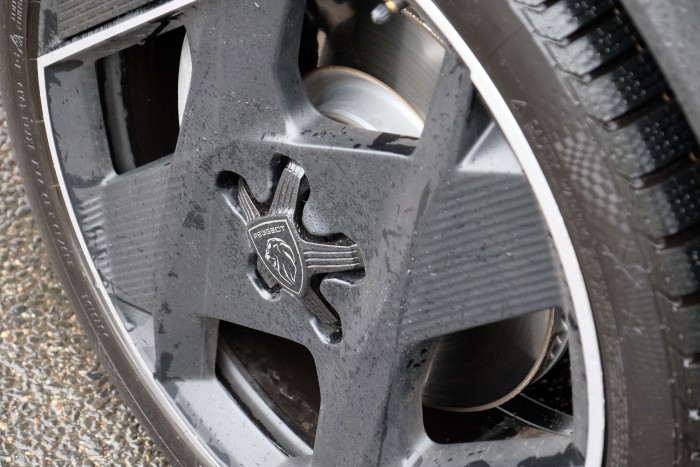 Ilyen autók menthetik meg a világot a SUV-októl 14