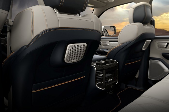 Brutálisan nagy akkucsomagot kapott ez a villanyautó 10