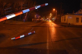 Életveszélyes mutatvány a gyarmati 