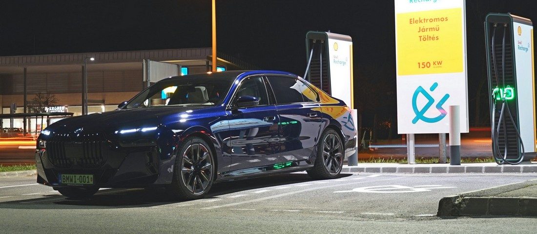 Nincs elég töltőoszlop Magyarországon. Vajon lesz-e több?