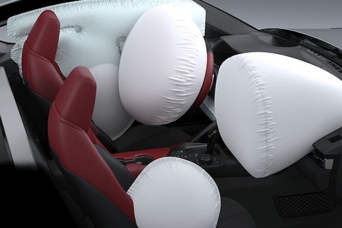 Itt egy teljesen új légzsák, ami nem áprilisi tréfa, pedig elsőre úgy tűnt 1 | Vezess Itt egy teljesen új légzsák, ami nem áprilisi tréfa, pedig elsőre úgy tűnt 1