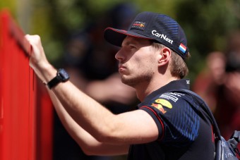 F1: Verstappen megint a kiszállásról beszél