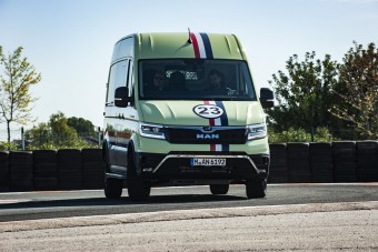 Több mint százezer darabot adtak el ebből a furgonból