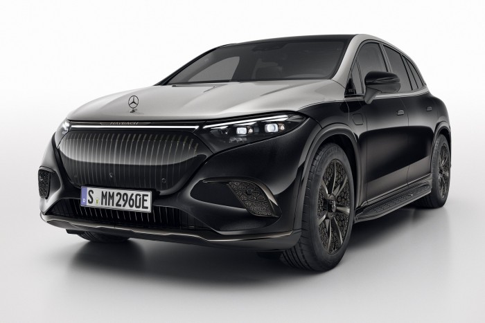 A sötét mágiához fordult a luxusautók gyártója 6