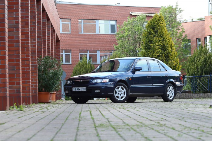 Ezért legendás a japán benzinesek megbízhatósága 9