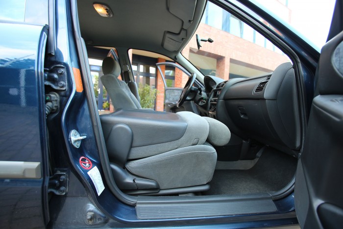 Ezért legendás a japán benzinesek megbízhatósága 14