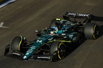 F1: Hivatalos, Honda-motort kap az Aston Martin