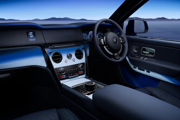 Az űr határára visz el a Rolls-Royce 6