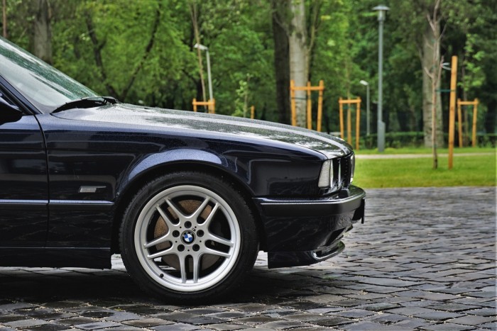 Ez a BMW szinte nem létezik. És most vezettem! 16