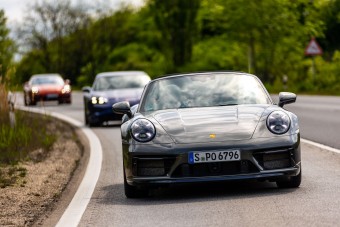 Melyik Porsche a legjobb a magyar utakra?