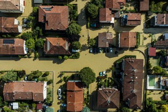 Jelentős adományokkal segít az F1 az árvíz után