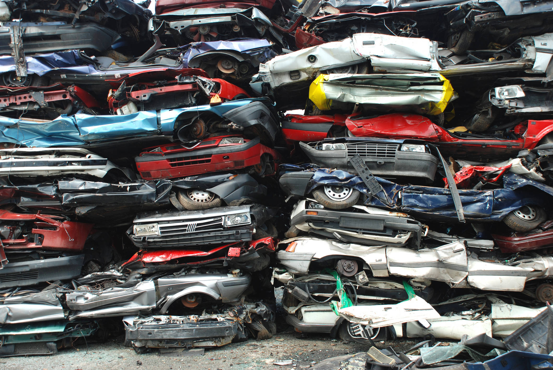 Már a gazdagabb országokban is rákaptak a bontott alkatrészre 1 | Vezess Már a gazdagabb országokban is rákaptak a bontott alkatrészre 1