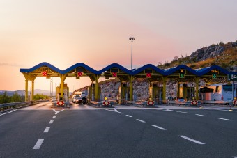 A magyar autósok is örülhetnek, új rendszer érkezik egyes autópályákra