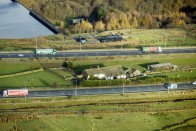 Autópályát szel ketté a farm, amiből nincs még egy a világon 9