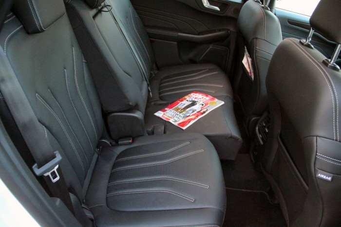 Hibrid Fordot a Toyota helyett? 6